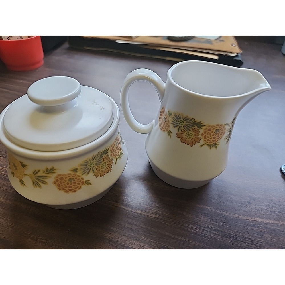 Noritake Progression "Sunny Side" Sugar Bowl with Lid and Creamer Set Japan